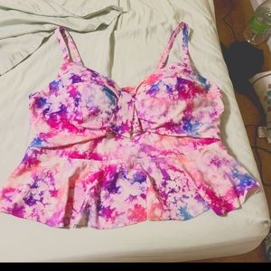 Torrid tankini top size 3 (22-24)